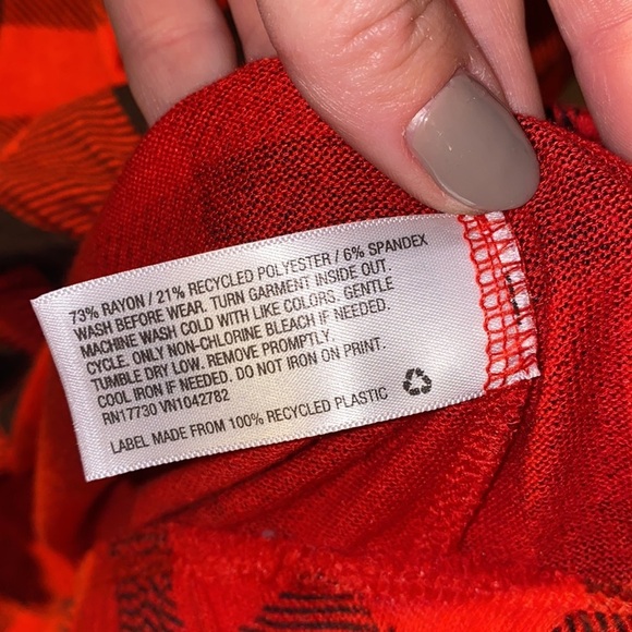 Cat & Jack red black Buffalo plaid longsleeve shirt size Small 6/6X girls​​ - Picture 4 of 5